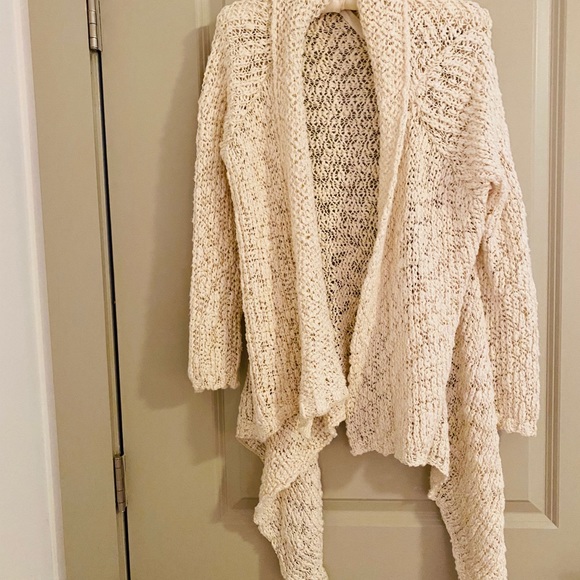Juliette Jake Open Crochet in Cream Cardigan in Size Small - Picture 3 of 5